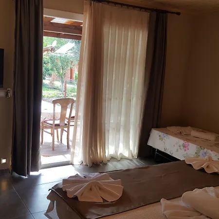 Otel Mavi Yengec And 4*