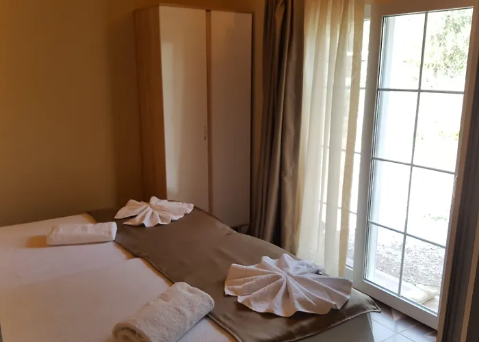 酒店 Mavi Yengec And 4*