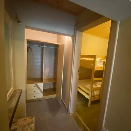 Mavi Yengec And Szálloda