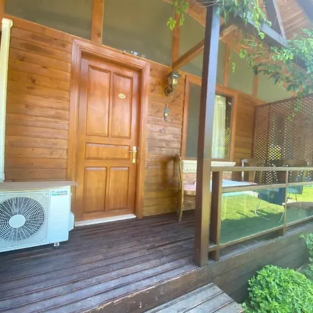 Szálloda Mavi Yengec And Orhaniye