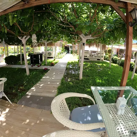 Mavi Yengec And 4* Orhaniye