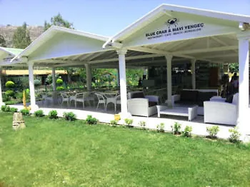 Mavi Yengec And Otel