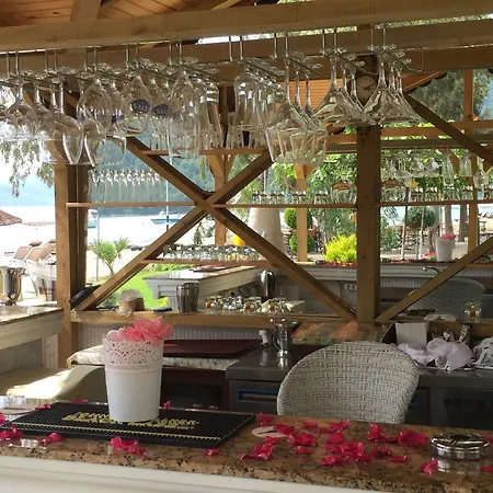 Otel Mavi Yengec And